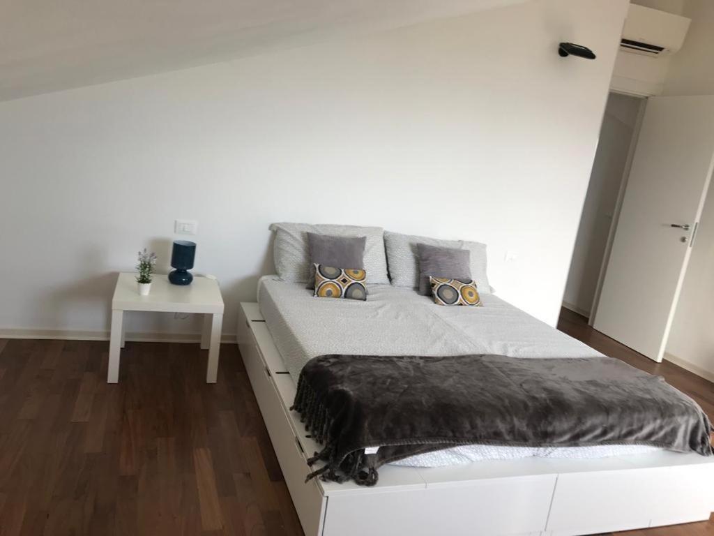La Casa Con Vista Di Emma Apartment Vezzano Ligure Bagian luar foto